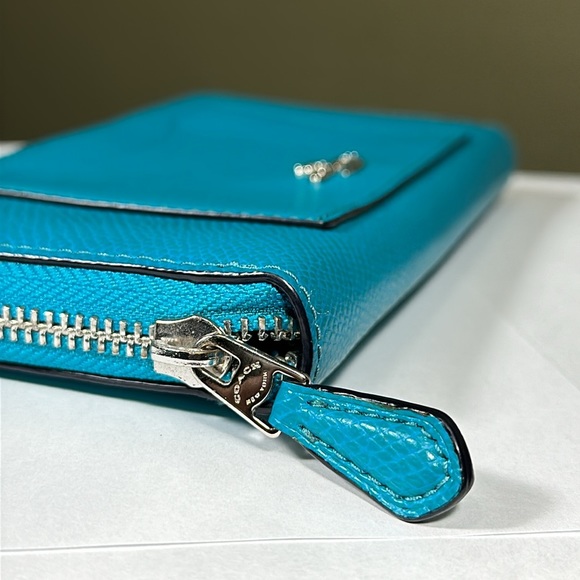 *HTF COLOR* COACH Crossgrain Leather Accordion Zip Around Wallet - Picture 5 of 12